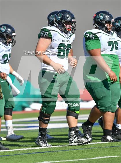 Thumbnail 1 in Los Fresnos vs Southwest (Class 6A Div I Second round) photogallery.