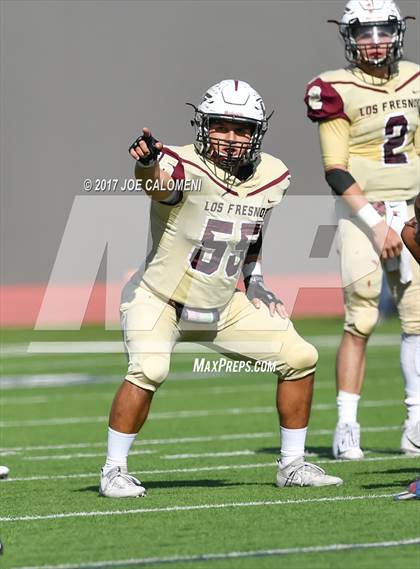 Thumbnail 2 in Los Fresnos vs Southwest (Class 6A Div I Second round) photogallery.