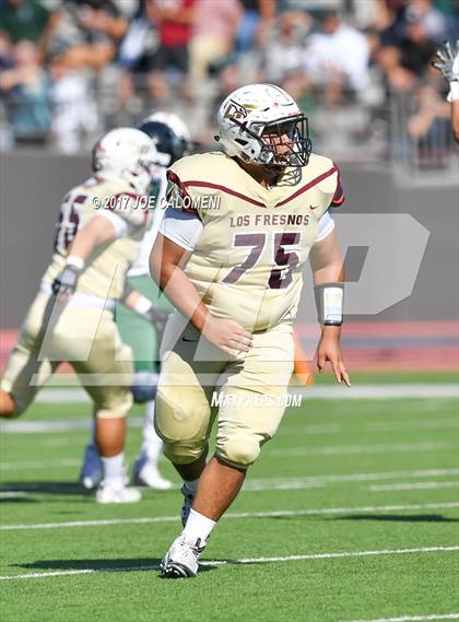 Thumbnail 1 in Los Fresnos vs Southwest (Class 6A Div I Second round) photogallery.