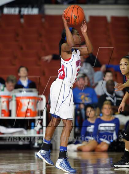 Thumbnail 3 in Duncanville vs. Clear Springs (UIL 5A Semifinal) photogallery.