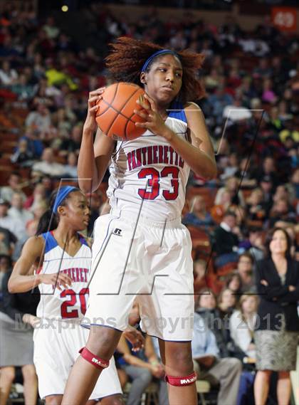 Thumbnail 3 in Duncanville vs. Clear Springs (UIL 5A Semifinal) photogallery.