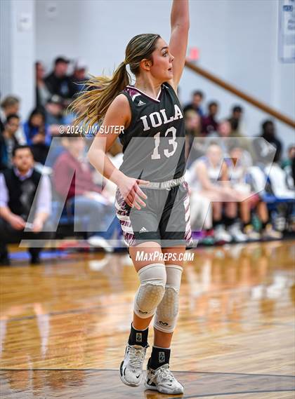 Thumbnail 3 in Mumford vs Iola photogallery.