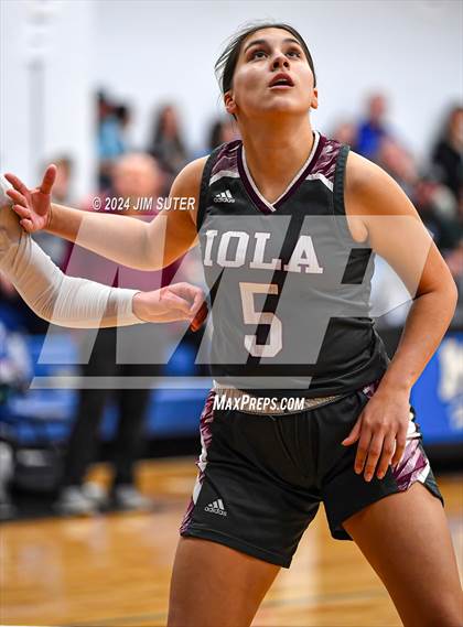 Thumbnail 1 in Mumford vs Iola photogallery.