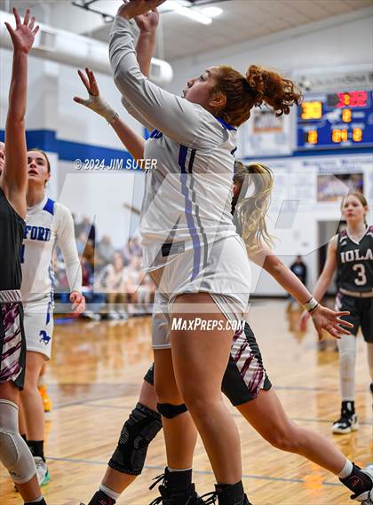 Thumbnail 3 in Mumford vs Iola photogallery.