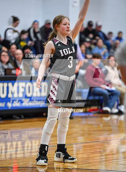 Thumbnail 2 in Mumford vs Iola photogallery.