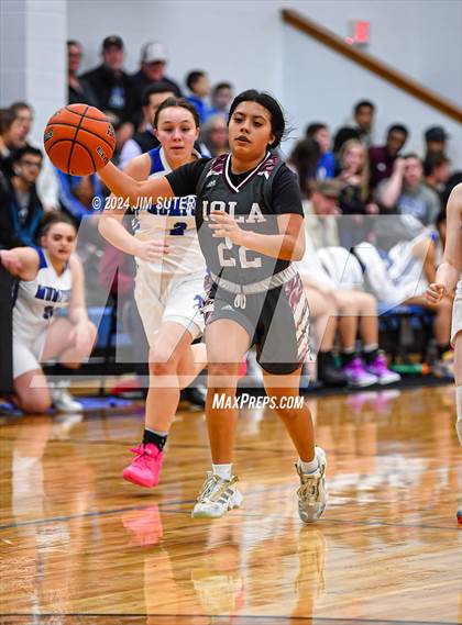 Thumbnail 3 in Mumford vs Iola photogallery.