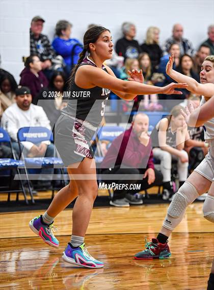 Thumbnail 3 in Mumford vs Iola photogallery.