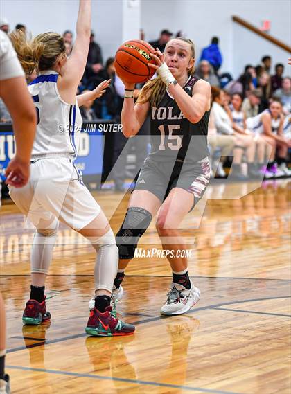 Thumbnail 3 in Mumford vs Iola photogallery.