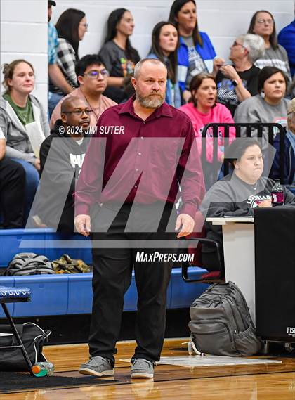 Thumbnail 2 in Mumford vs Iola photogallery.