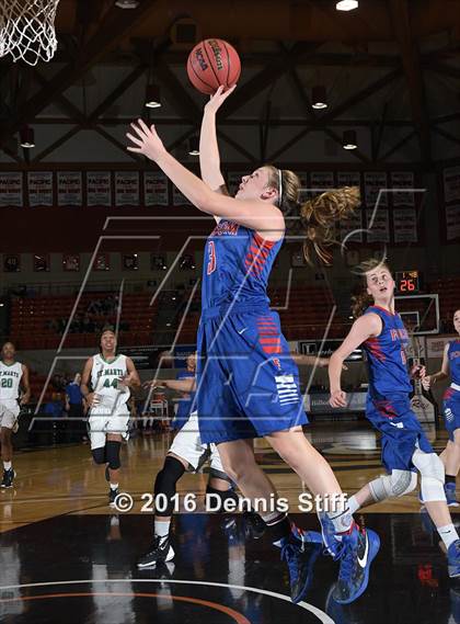 Thumbnail 2 in Folsom vs. St. Mary's (CIF SJS D1 Semifinal) photogallery.