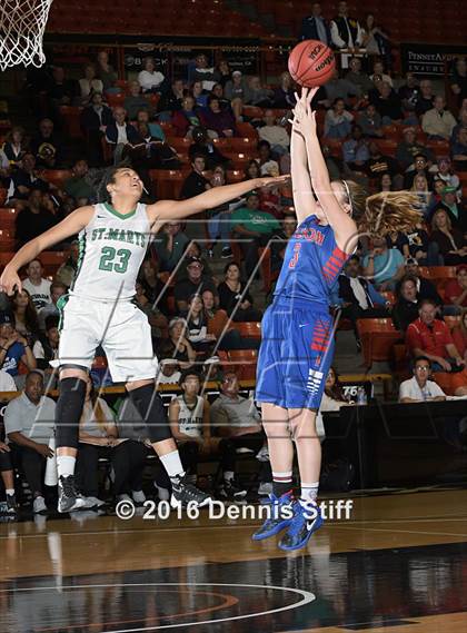 Thumbnail 2 in Folsom vs. St. Mary's (CIF SJS D1 Semifinal) photogallery.