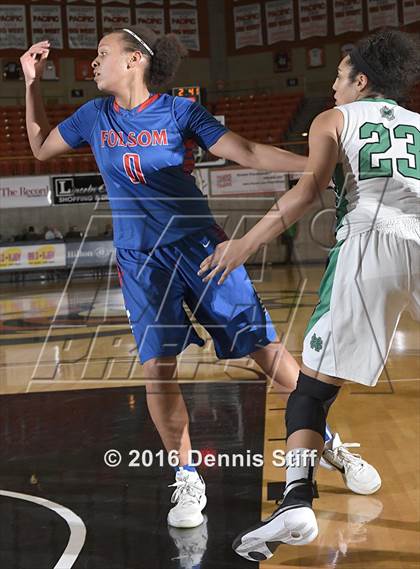 Thumbnail 2 in Folsom vs. St. Mary's (CIF SJS D1 Semifinal) photogallery.