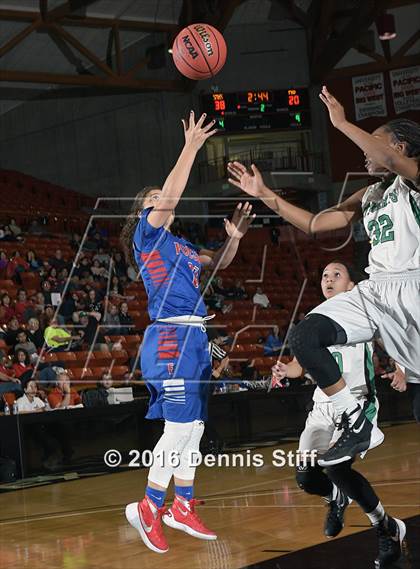 Thumbnail 1 in Folsom vs. St. Mary's (CIF SJS D1 Semifinal) photogallery.