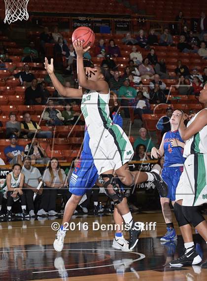 Thumbnail 3 in Folsom vs. St. Mary's (CIF SJS D1 Semifinal) photogallery.