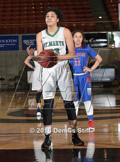 Thumbnail 2 in Folsom vs. St. Mary's (CIF SJS D1 Semifinal) photogallery.