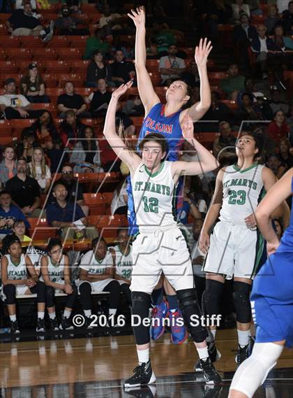 Thumbnail 2 in Folsom vs. St. Mary's (CIF SJS D1 Semifinal) photogallery.