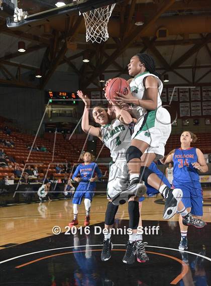 Thumbnail 3 in Folsom vs. St. Mary's (CIF SJS D1 Semifinal) photogallery.