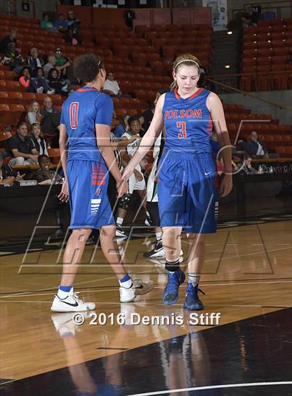 Thumbnail 3 in Folsom vs. St. Mary's (CIF SJS D1 Semifinal) photogallery.