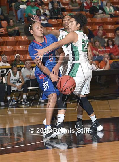 Thumbnail 1 in Folsom vs. St. Mary's (CIF SJS D1 Semifinal) photogallery.