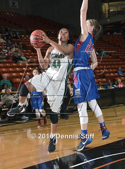 Thumbnail 1 in Folsom vs. St. Mary's (CIF SJS D1 Semifinal) photogallery.