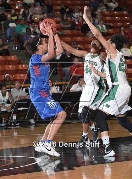 Thumbnail 3 in Folsom vs. St. Mary's (CIF SJS D1 Semifinal) photogallery.