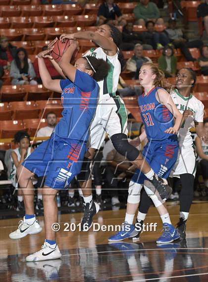 Thumbnail 2 in Folsom vs. St. Mary's (CIF SJS D1 Semifinal) photogallery.