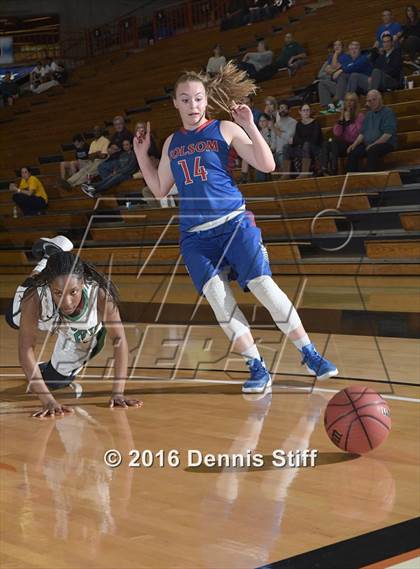 Thumbnail 3 in Folsom vs. St. Mary's (CIF SJS D1 Semifinal) photogallery.