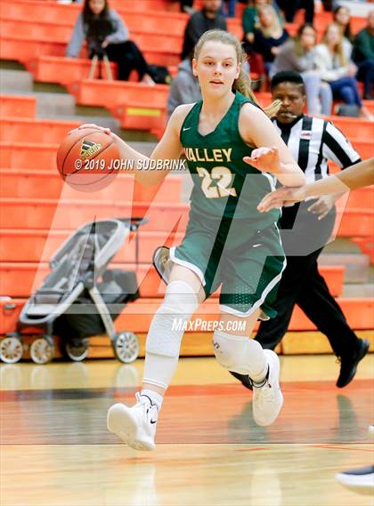Thumbnail 2 in Western Branch vs Loudoun Valley (StatVa Girls Basketball Classic) photogallery.