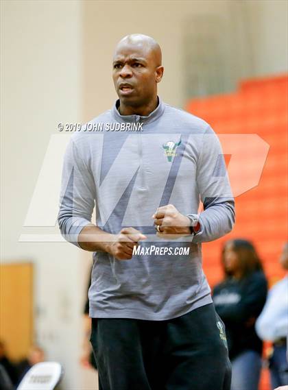 Thumbnail 1 in Western Branch vs Loudoun Valley (StatVa Girls Basketball Classic) photogallery.