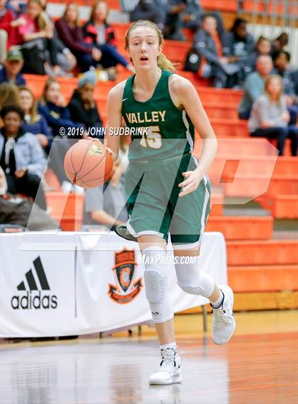 Thumbnail 1 in Western Branch vs Loudoun Valley (StatVa Girls Basketball Classic) photogallery.