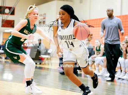 Thumbnail 3 in Western Branch vs Loudoun Valley (StatVa Girls Basketball Classic) photogallery.
