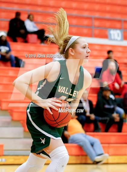 Thumbnail 2 in Western Branch vs Loudoun Valley (StatVa Girls Basketball Classic) photogallery.