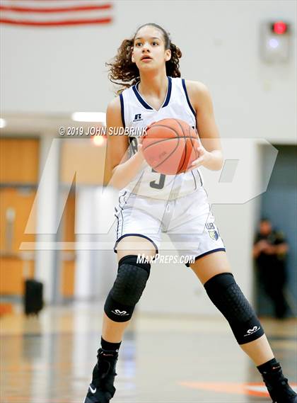 Thumbnail 1 in Western Branch vs Loudoun Valley (StatVa Girls Basketball Classic) photogallery.