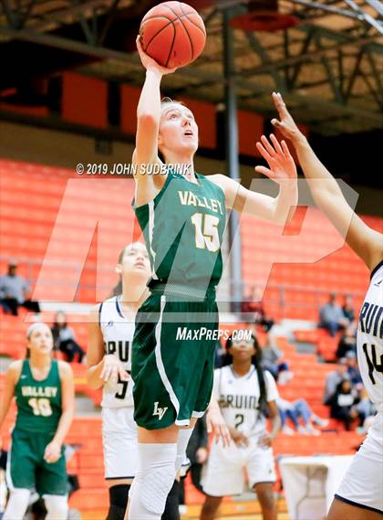 Thumbnail 2 in Western Branch vs Loudoun Valley (StatVa Girls Basketball Classic) photogallery.