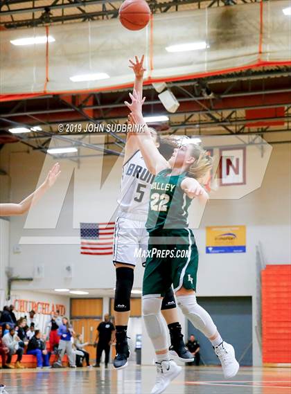 Thumbnail 1 in Western Branch vs Loudoun Valley (StatVa Girls Basketball Classic) photogallery.