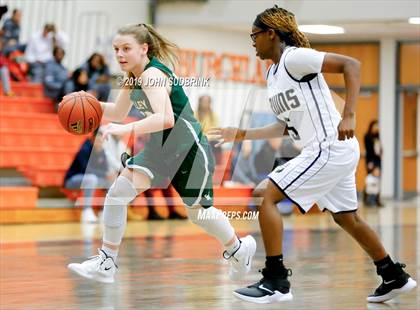Thumbnail 2 in Western Branch vs Loudoun Valley (StatVa Girls Basketball Classic) photogallery.