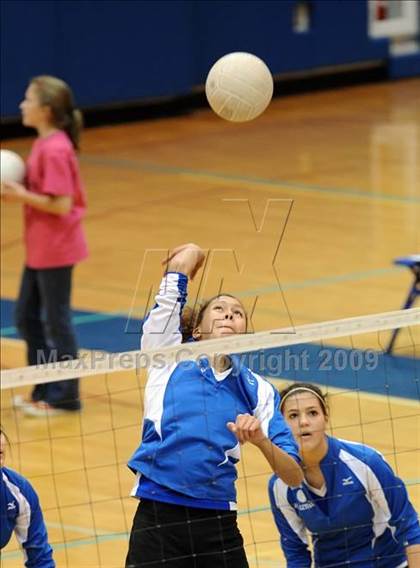 Thumbnail 2 in Hammondsport vs. Romulus (Section V, Class D Playoffs) photogallery.