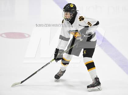 Thumbnail 2 in Sheehan vs. Daniel Hand (CIAC D3 Semifinal) photogallery.