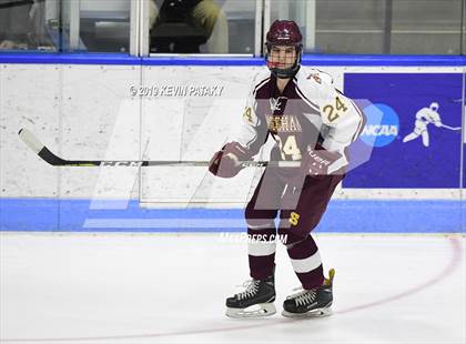 Thumbnail 3 in Sheehan vs. Daniel Hand (CIAC D3 Semifinal) photogallery.