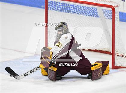 Thumbnail 3 in Sheehan vs. Daniel Hand (CIAC D3 Semifinal) photogallery.