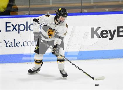 Thumbnail 2 in Sheehan vs. Daniel Hand (CIAC D3 Semifinal) photogallery.