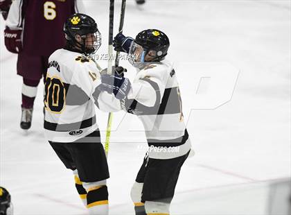 Thumbnail 3 in Sheehan vs. Daniel Hand (CIAC D3 Semifinal) photogallery.