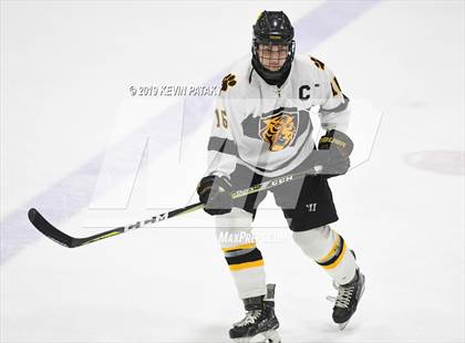 Thumbnail 3 in Sheehan vs. Daniel Hand (CIAC D3 Semifinal) photogallery.