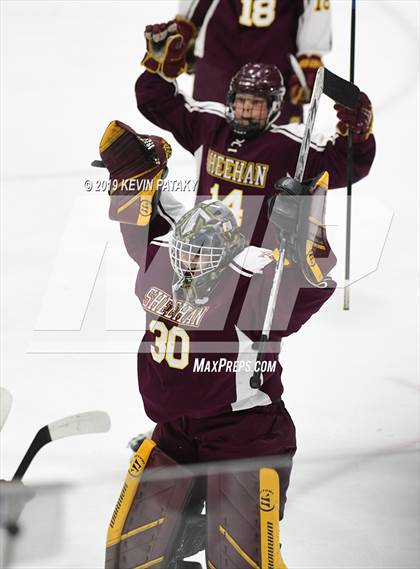 Thumbnail 2 in Sheehan vs. Daniel Hand (CIAC D3 Semifinal) photogallery.