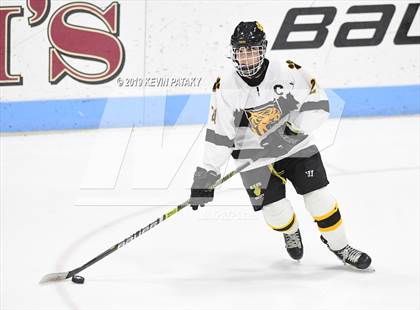 Thumbnail 3 in Sheehan vs. Daniel Hand (CIAC D3 Semifinal) photogallery.