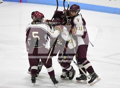 Thumbnail 1 in Sheehan vs. Daniel Hand (CIAC D3 Semifinal) photogallery.