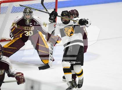 Thumbnail 2 in Sheehan vs. Daniel Hand (CIAC D3 Semifinal) photogallery.