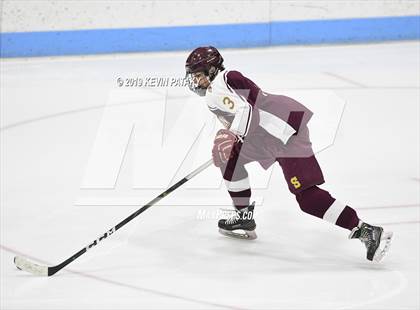 Thumbnail 1 in Sheehan vs. Daniel Hand (CIAC D3 Semifinal) photogallery.