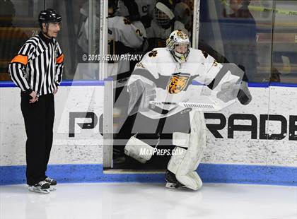 Thumbnail 2 in Sheehan vs. Daniel Hand (CIAC D3 Semifinal) photogallery.