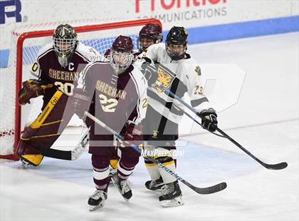 Thumbnail 1 in Sheehan vs. Daniel Hand (CIAC D3 Semifinal) photogallery.